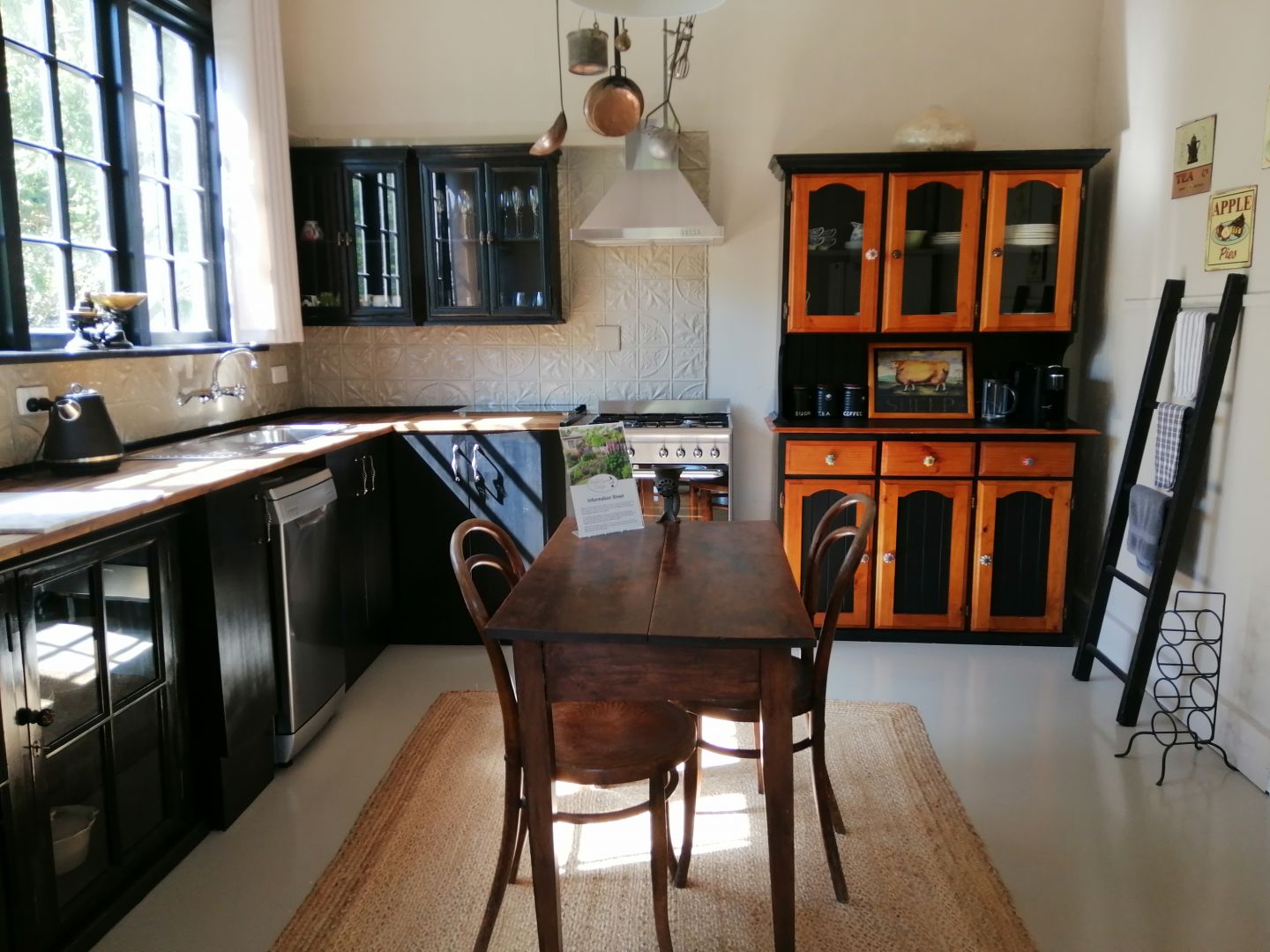 Pickled Pigeon Cottage